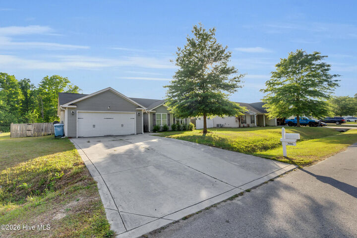 Property Photo:  306 Tuscan Court  NC 28574 