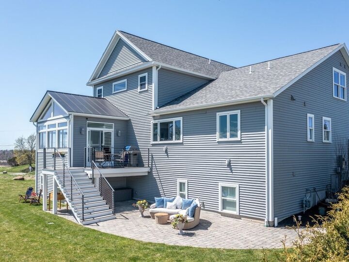 Property Photo:  8 Medalist Drive  VT 05403 