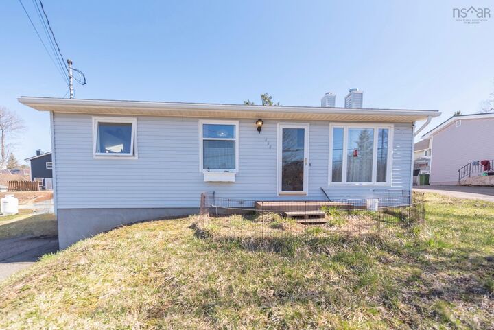 494 Lorne Street — photo 1