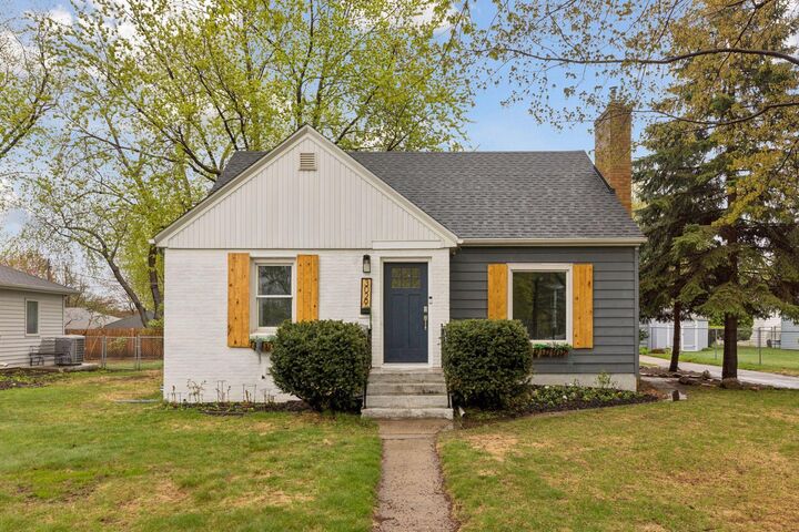 Property Photo:  3029 Texas Avenue S  MN 55426 