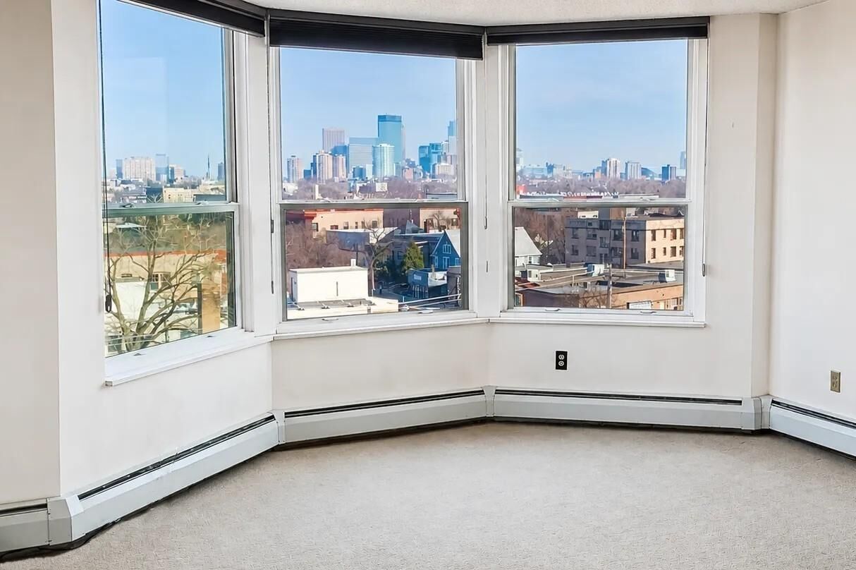 Property Photo:  1425 W 28th Street 618  MN 55408 