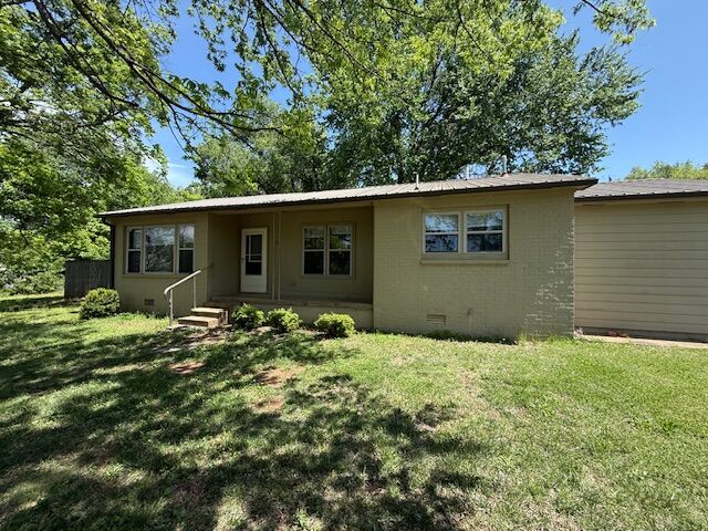 Property Photo:  707 S Parrott Drive  AR 72740 