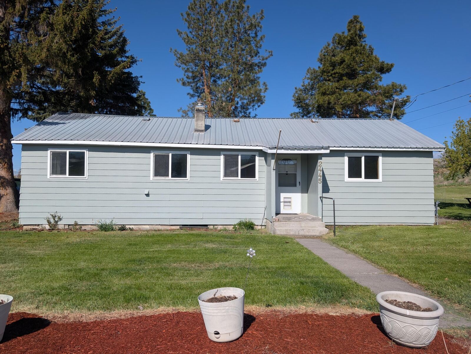 Property Photo:  2445 5th Street  OR 97632 