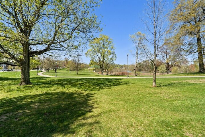 Property Photo:  80 Salisbury St 101  MA 01609 