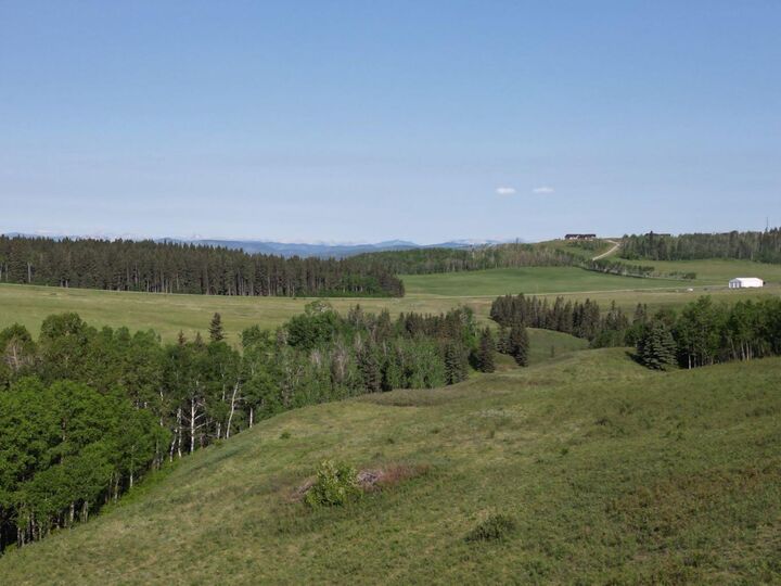 Property Photo:  - -  AB T1S 2V7 