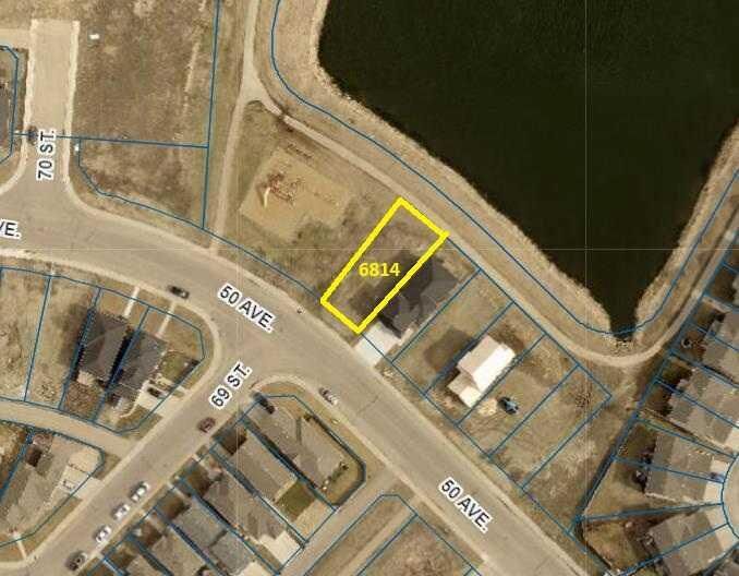 Property Photo: 6814 50 Avenue AB T4V 5G1