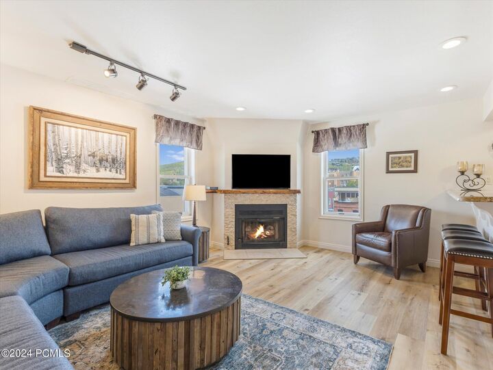 Property Photo:  424 Park Avenue D  UT 84060 