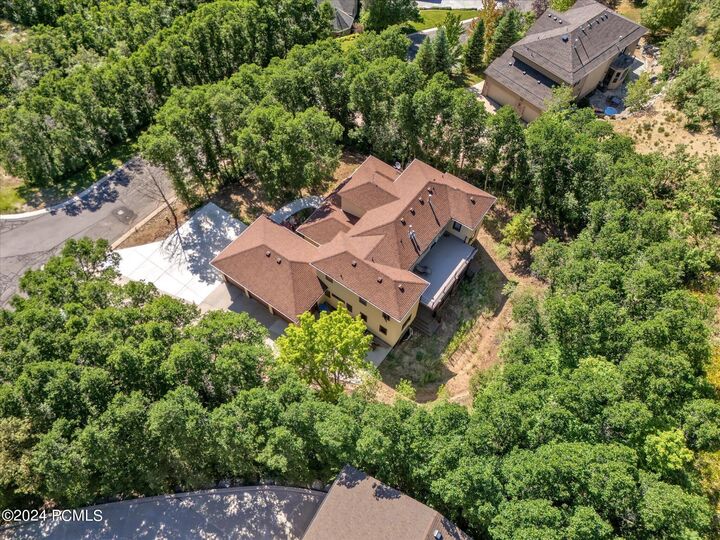Property Photo:  422 S Maryfield Drive  UT 84108 