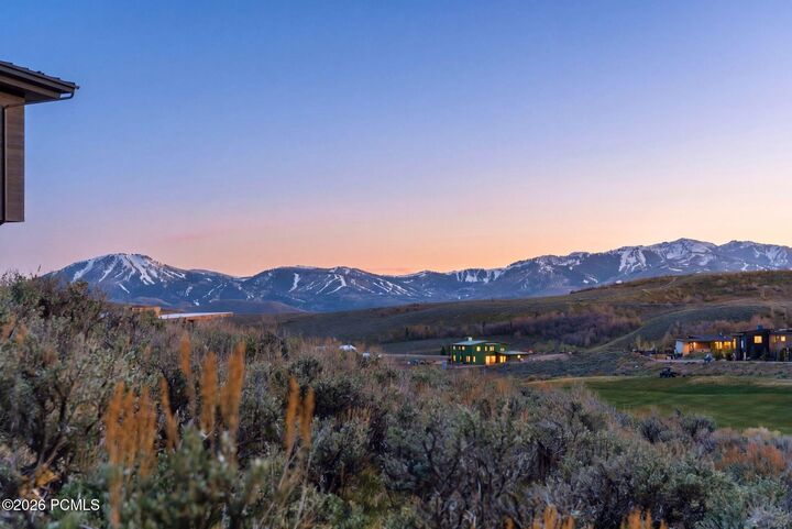 Property Photo:  5961 Golf Club Link 6  UT 84098 