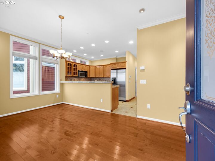 Property Photo:  2889 Mill Pond Ln  OR 97103 