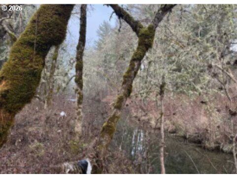 Property Photo:  3603 Leland Rd  OR 97497 