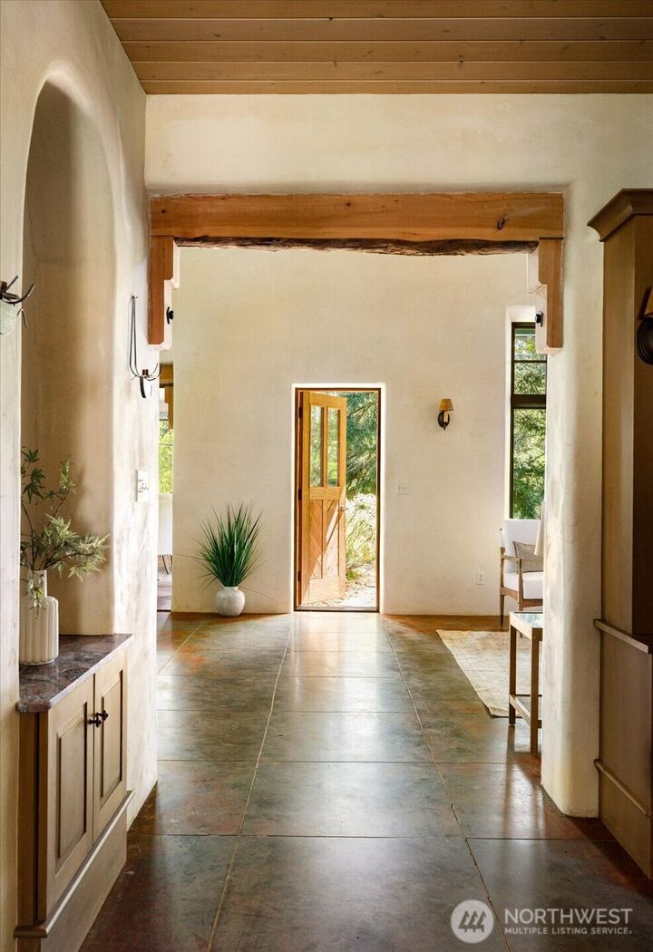 Property Photo:  2720  Thompson Road  WA 98260 