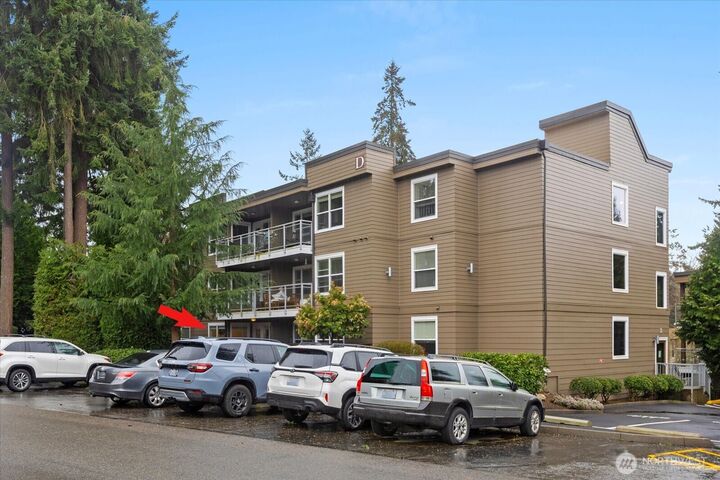 Property Photo:  22910  90th Avenue W D206  WA 98026 