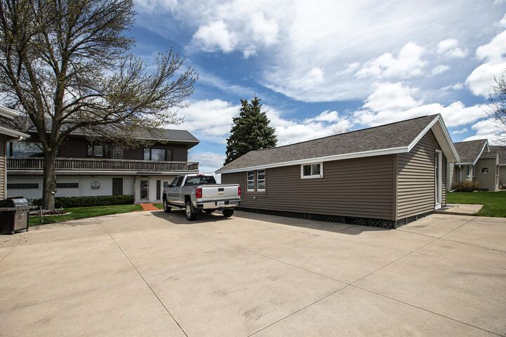 Property Photo:  2384 Hickory Lane  WI 54901-2520 