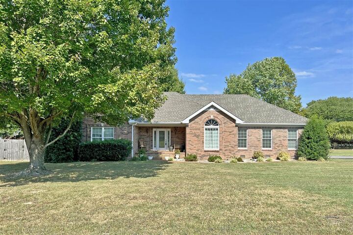 Property Photo:  1002 Dogwood Drive  KY 42134 
