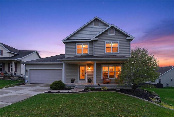 Property Photo:  5 Banner Circle  WI 53718 