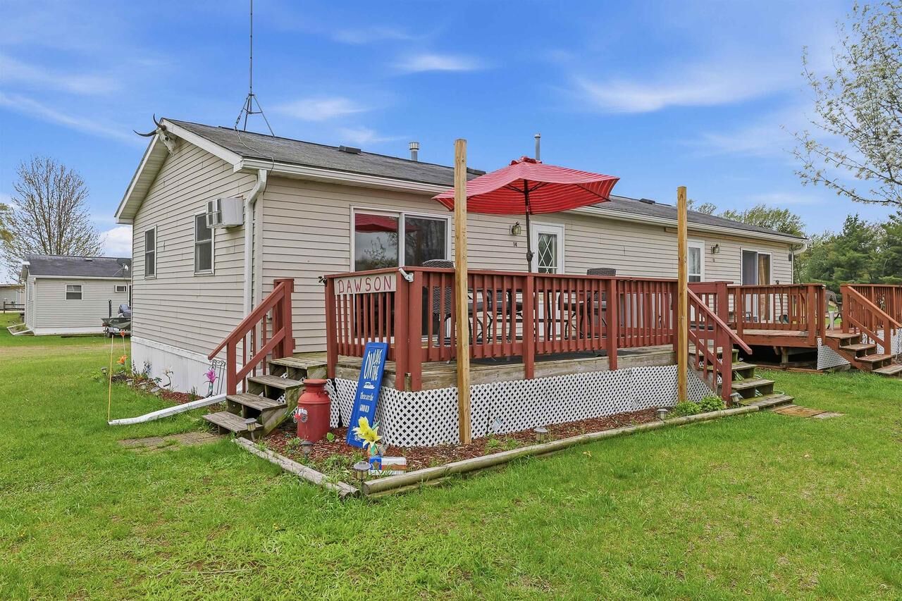 Property Photo:  W983 W North Shore Drive 14  WI 53949 