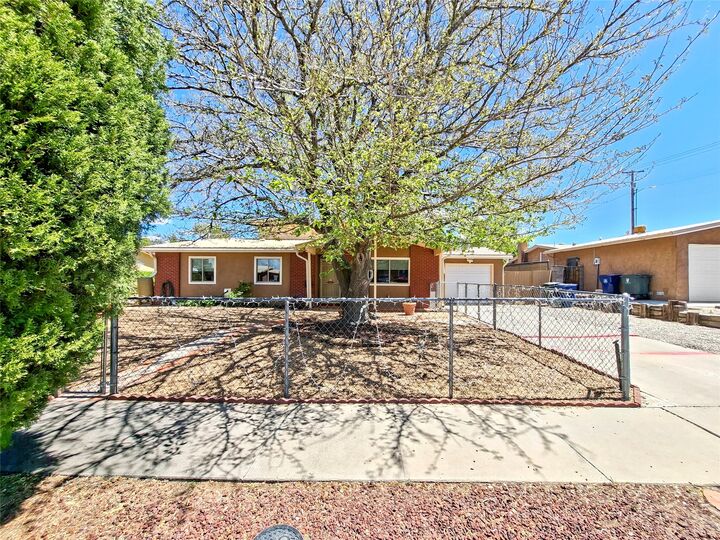 Property Photo:  2433 Avenida De Las Estrellas  NM 87507 
