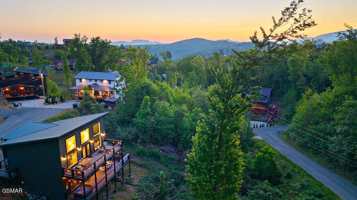 Property Photo:  612 Sunset Lane  TN 37738 