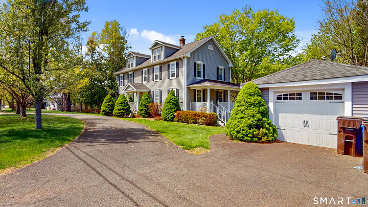 Property Photo:  40 Middlefield Street  CT 06457 