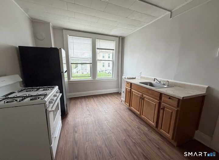 Property Photo: 22 Park Road CT 06119