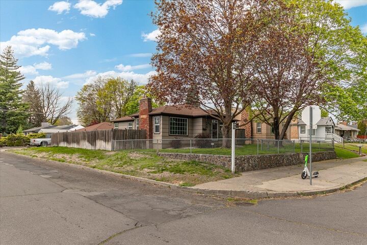 Property Photo:  5103 N Post St  WA 99205 