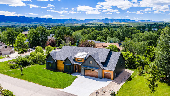 Property Photo:  18 Canyon View Drive  WY 82801 
