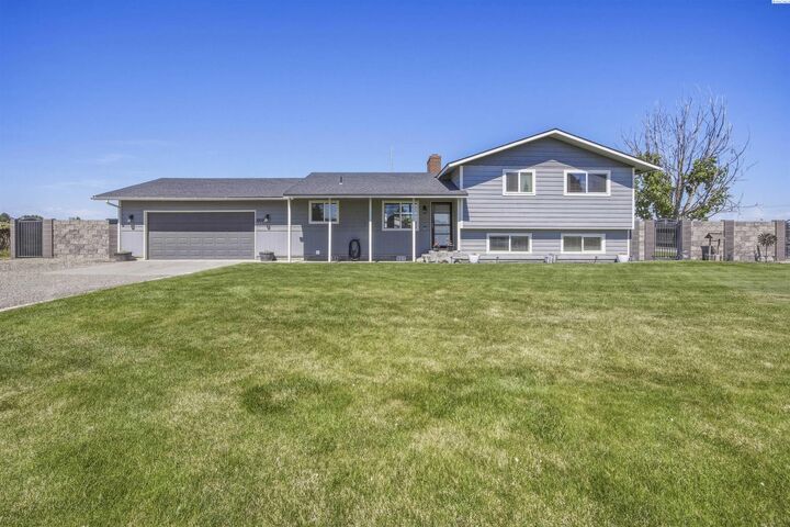 Property Photo:  3717 W Wernett Road  WA 99301 