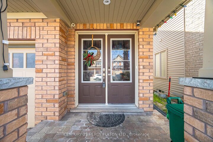 Property Photo:  191 Lady Angela Avenue  ON L1H 7K4 