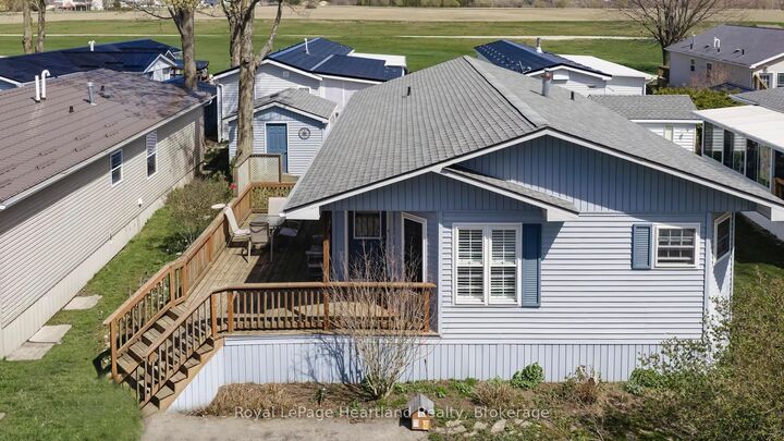 Property Photo: 22 Algonquin Lane ON N7A 3Y3