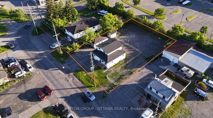 1368 Labrie Avenue — photo 1
