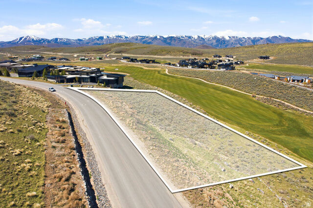 Property Photo:  5961 Golf Club Link 6  UT 84098 
