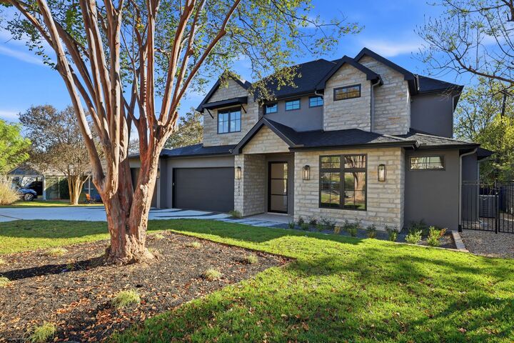 Property Photo:  2803 Oak Park Drive  TX 78704 