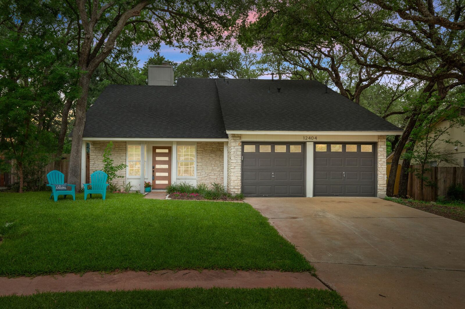 Property Photo: 12404 Adelphi Cove TX 78727