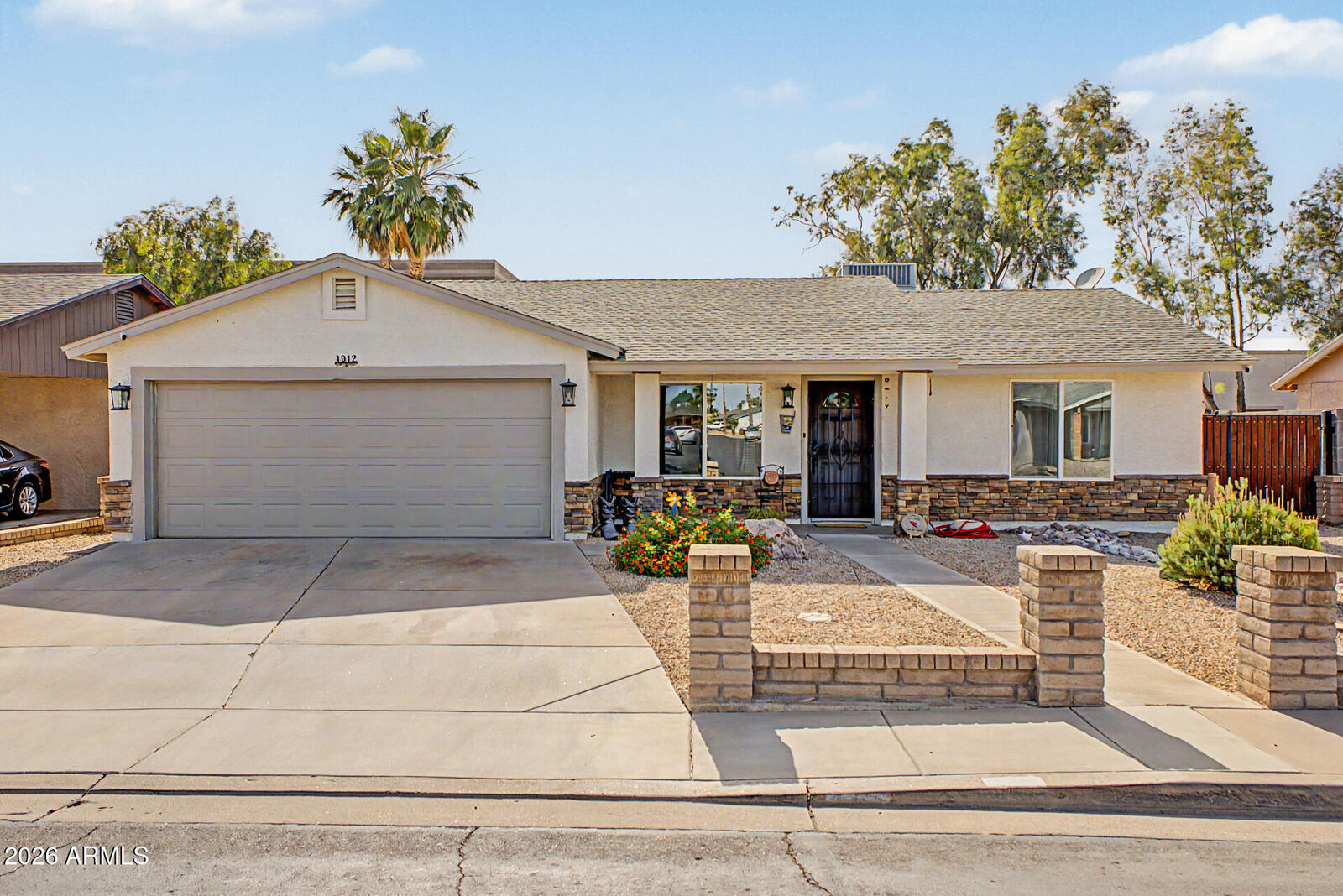 Property Photo: 1912 N Jay Street AZ 85225