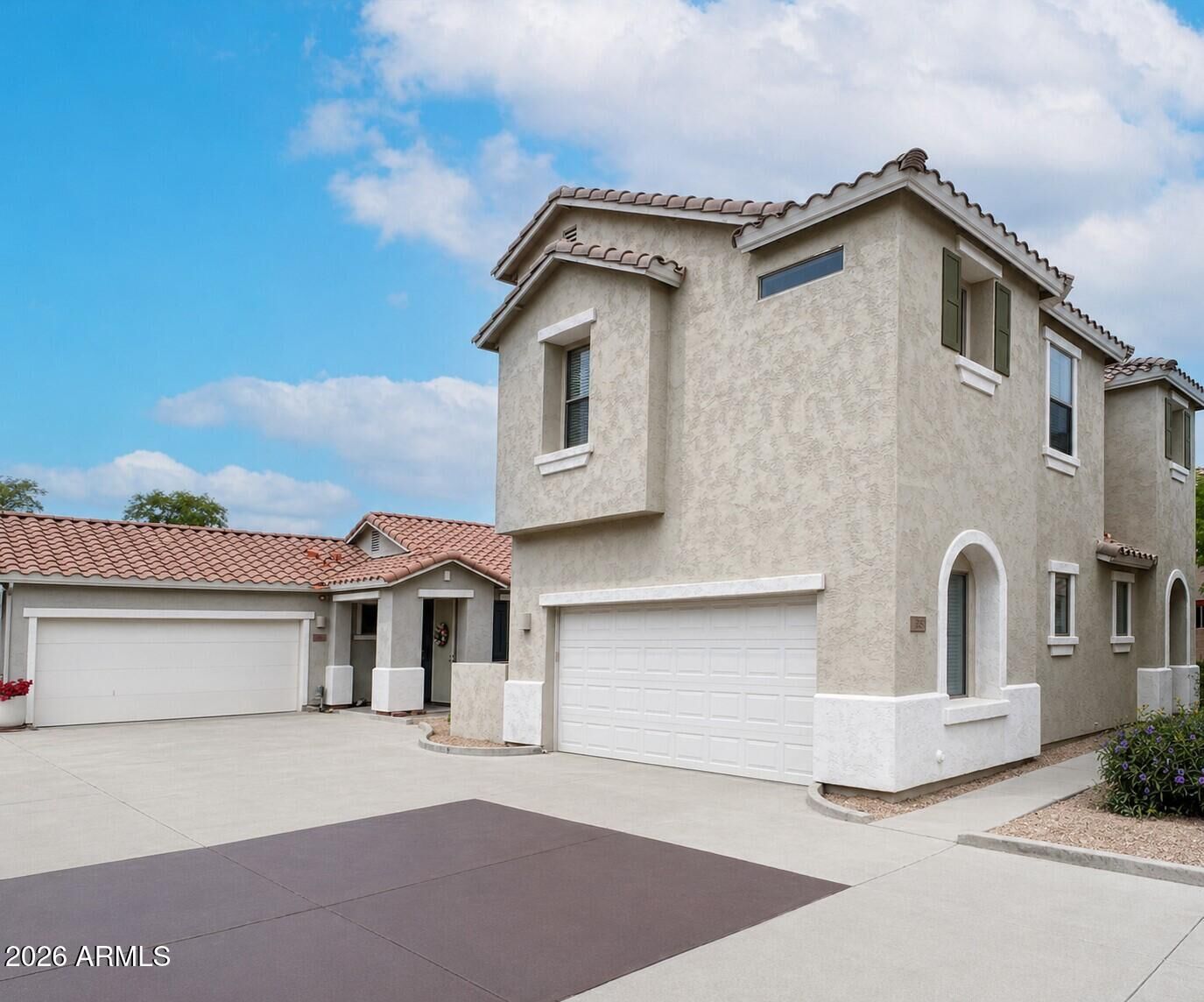 Property Photo:  856 S Colonial Drive  AZ 85296 