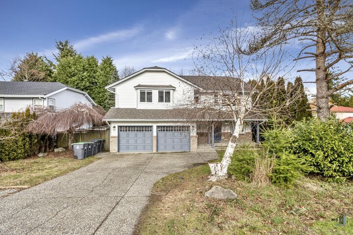 Property Photo: 15285 28 Avenue BC V4P 1G3