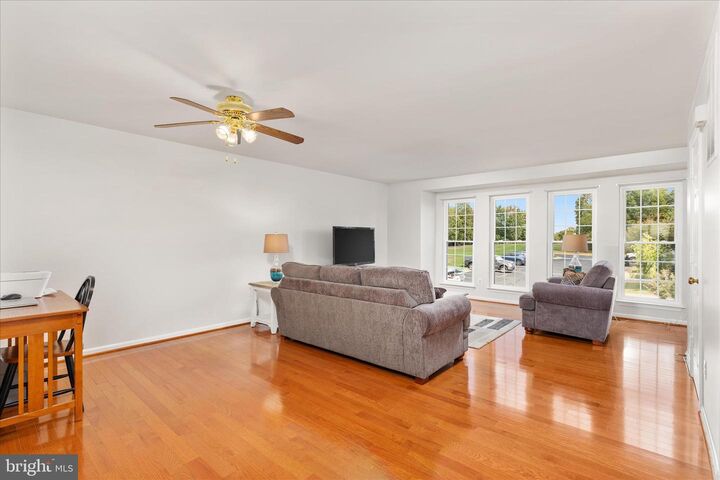 Property Photo:  8214 Ramseur Place  VA 20109 