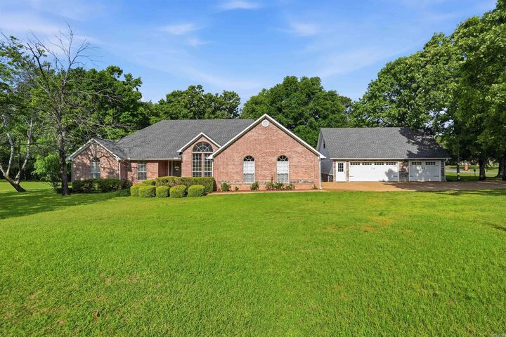 Property Photo:  8 Scenic Point  AR 72058 