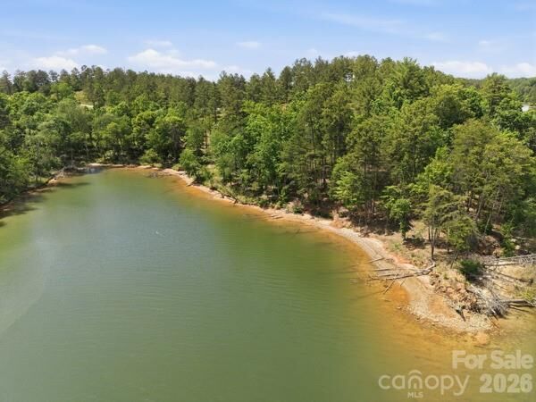Property Photo: 2960 Jumping Run 89 NC 28612