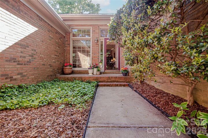 Property Photo:  10801 Whitfield Ridge Drive  NC 28277 