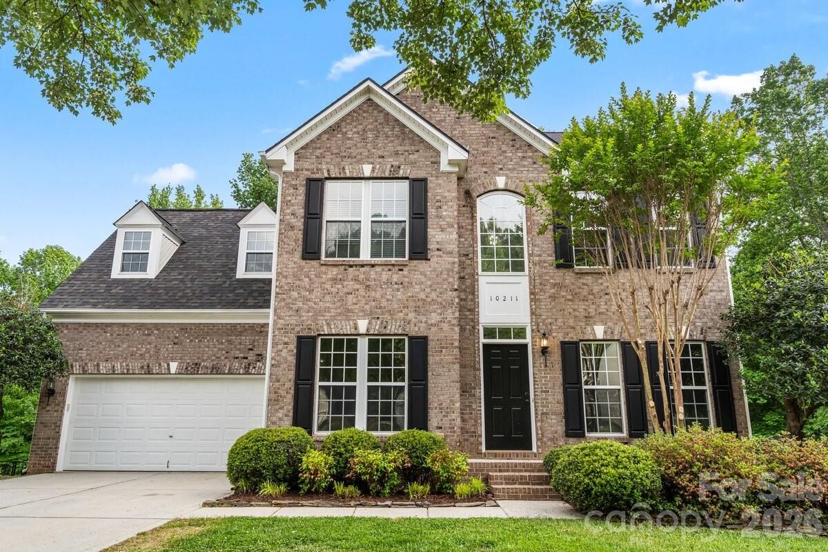 Property Photo: 10211 Rivendell Lane 684 NC 28269