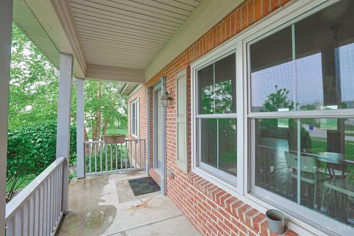 Property Photo:  1601 Laura Jean Drive  OH 45013 