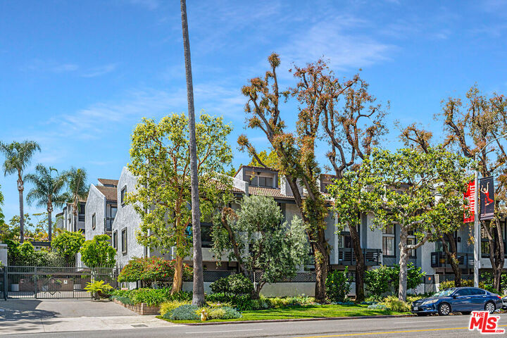 Property Photo:  1925 S Beverly Glen Blvd  CA 90025 
