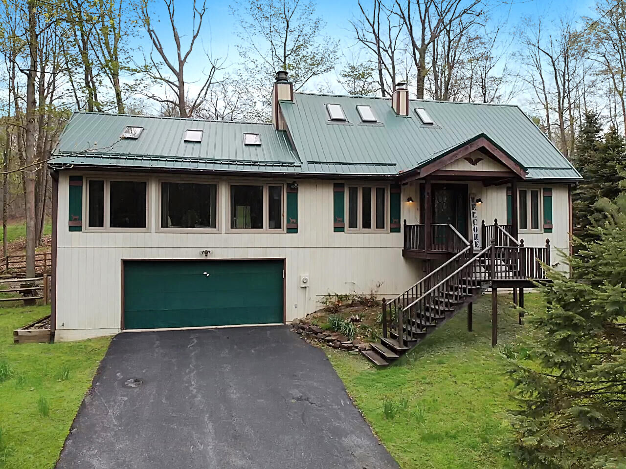 Property Photo:  189 Grande Terre Ct  PA 15801 