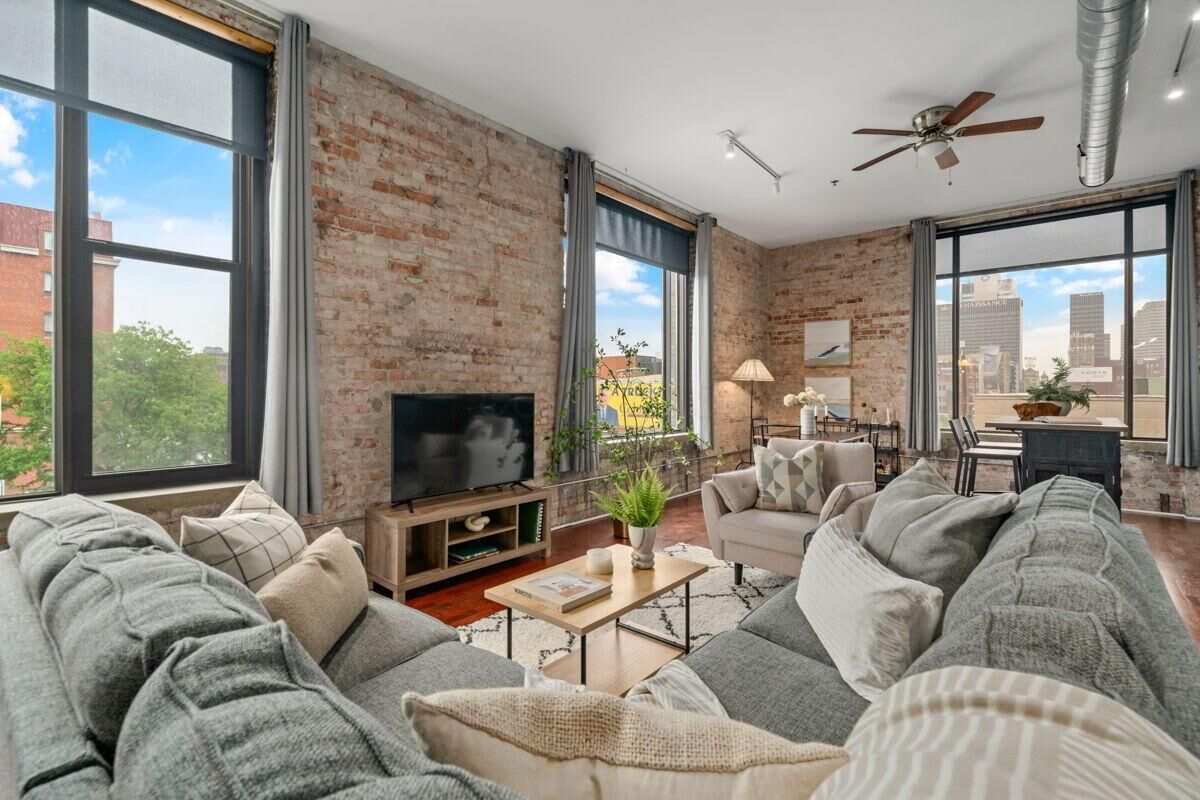 Property Photo:  78 E Chestnut Street  OH 43215 