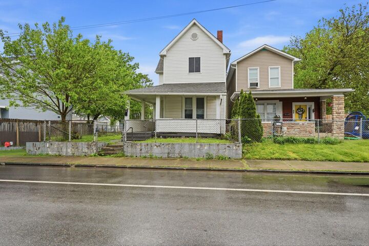 Property Photo:  64 S Princeton Avenue  OH 43222 