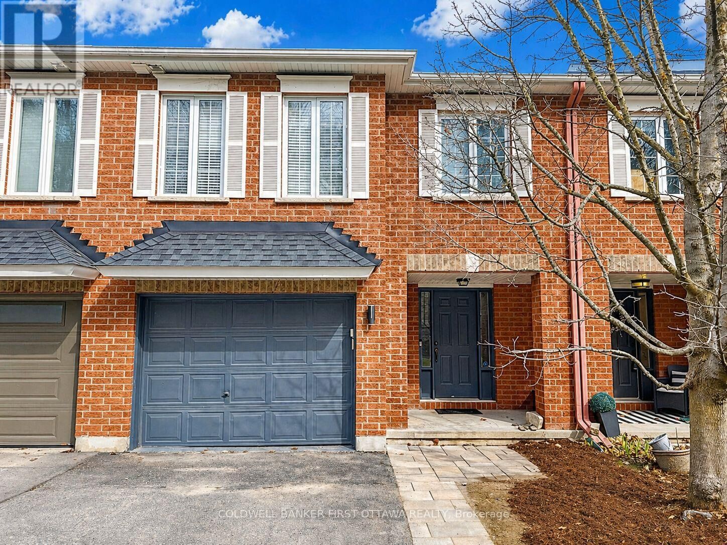 Property Photo:  155 Gladeview Private  ON K1T 4C4 