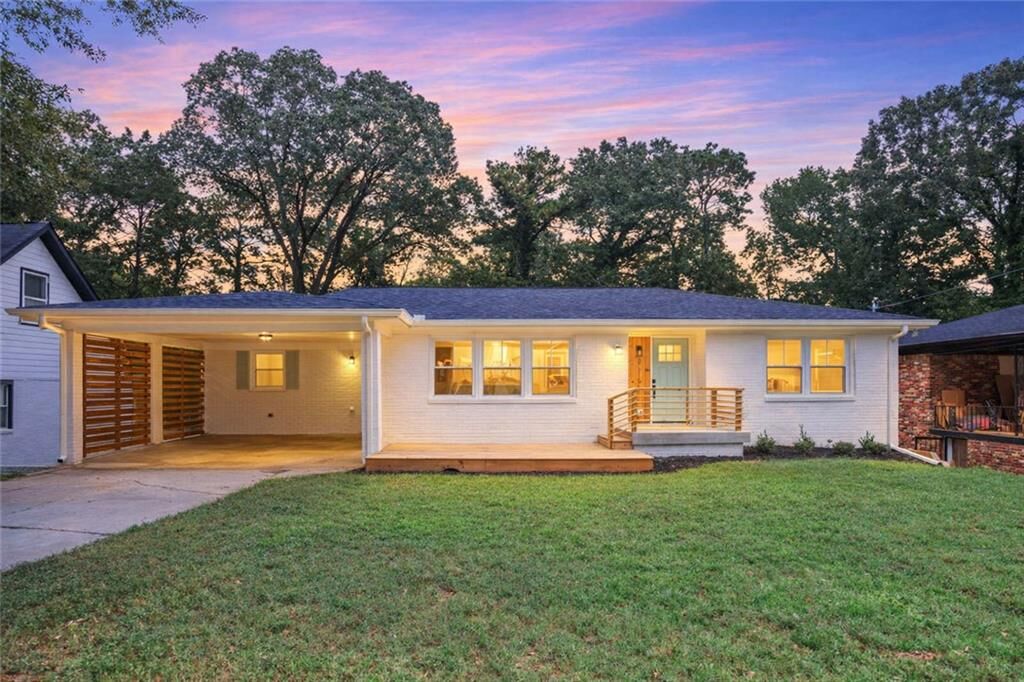 Property Photo:  2152 Edgemore  GA 30316 