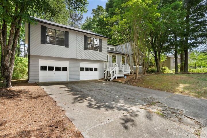 Property Photo: 1179 Midland Drive NW GA 30102